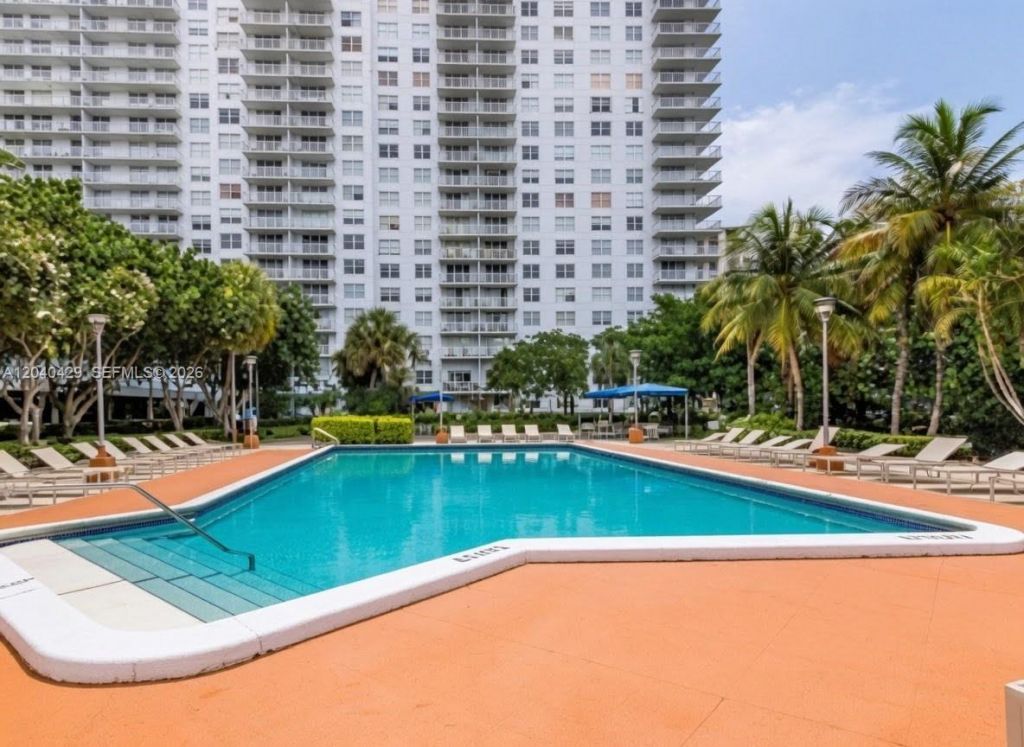 2801 NE 183rd St, Unit 203W, Aventura, FL 33160 Photo