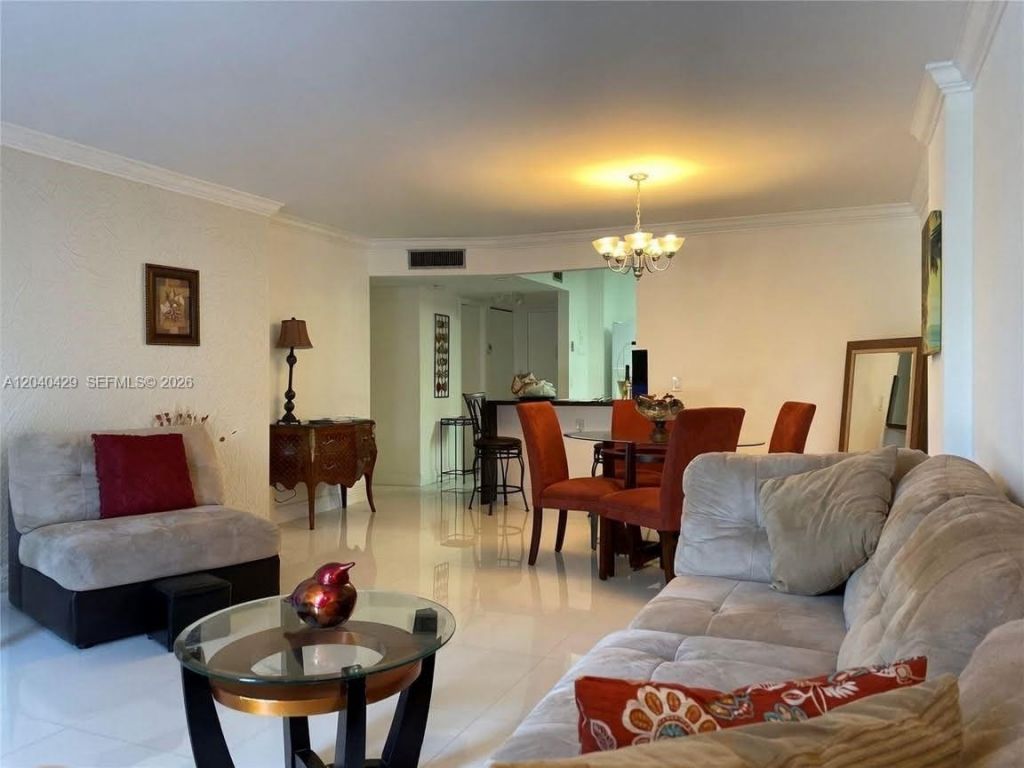 2801 NE 183rd St, Unit 203W, Aventura, FL 33160 Photo