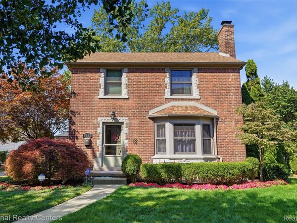169 McKinley Avenue, Grosse Pointe Farms, Mi 48236