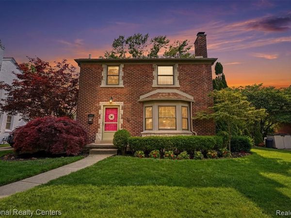169 McKinley Avenue, Grosse Pointe Farms, MI 48236