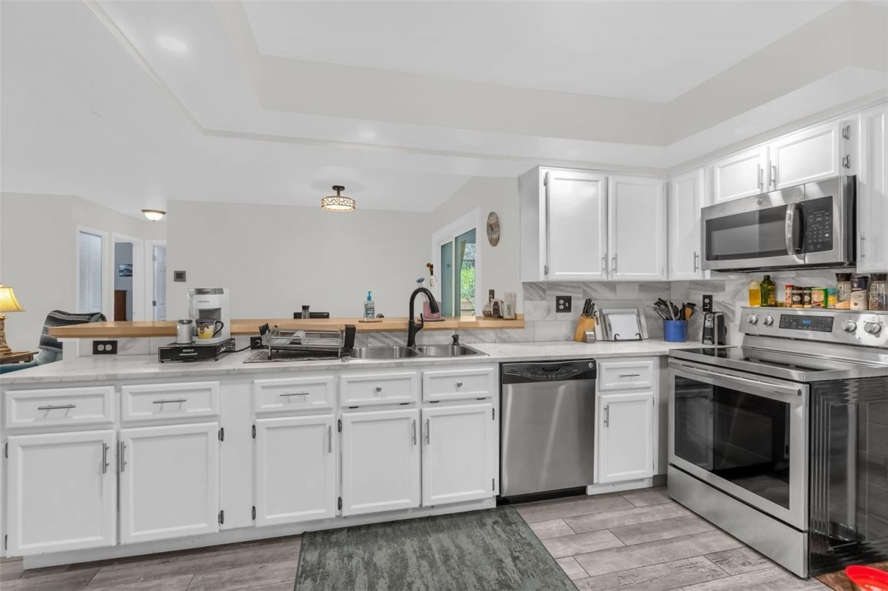 5202 Sydney Road , Fruitland Park, FL 34731 Photo