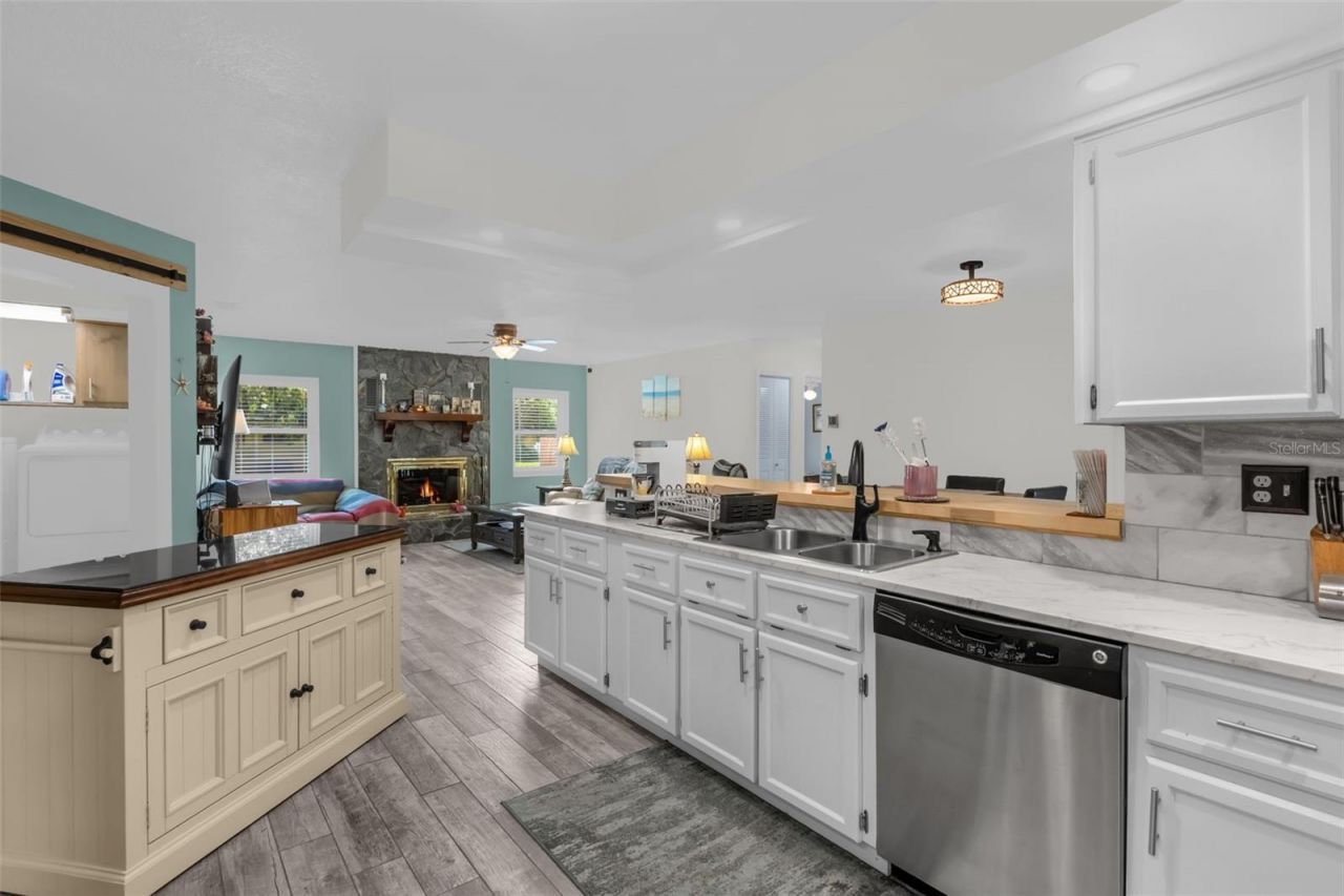 5202 Sydney Road , Fruitland Park, FL 34731 Photo