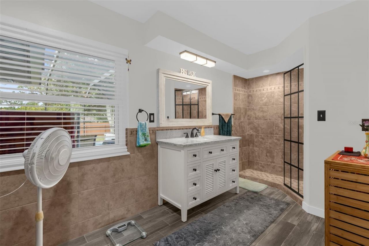 5202 Sydney Road , Fruitland Park, FL 34731 Photo