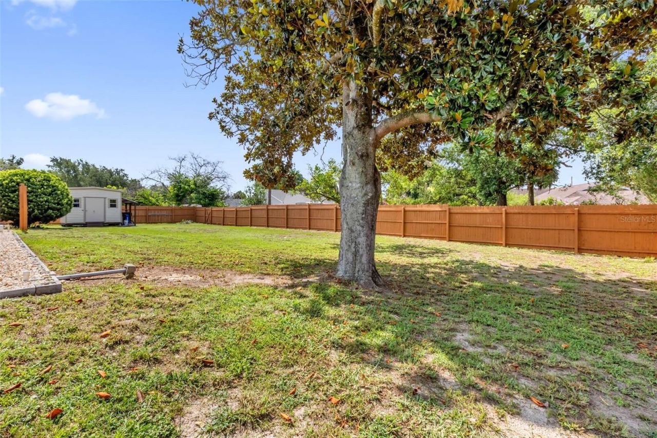 5202 Sydney Road , Fruitland Park, FL 34731 Photo