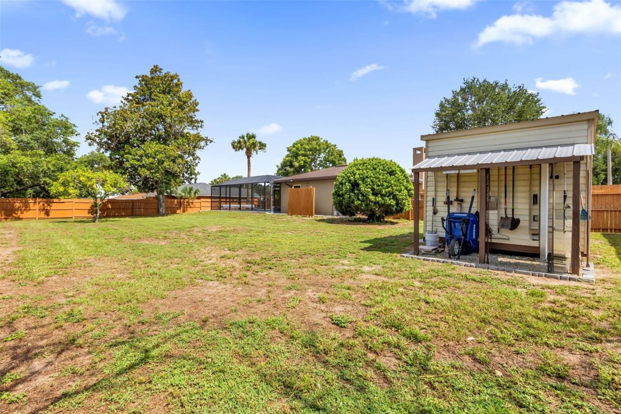5202 Sydney Road , Fruitland Park, FL 34731 Photo