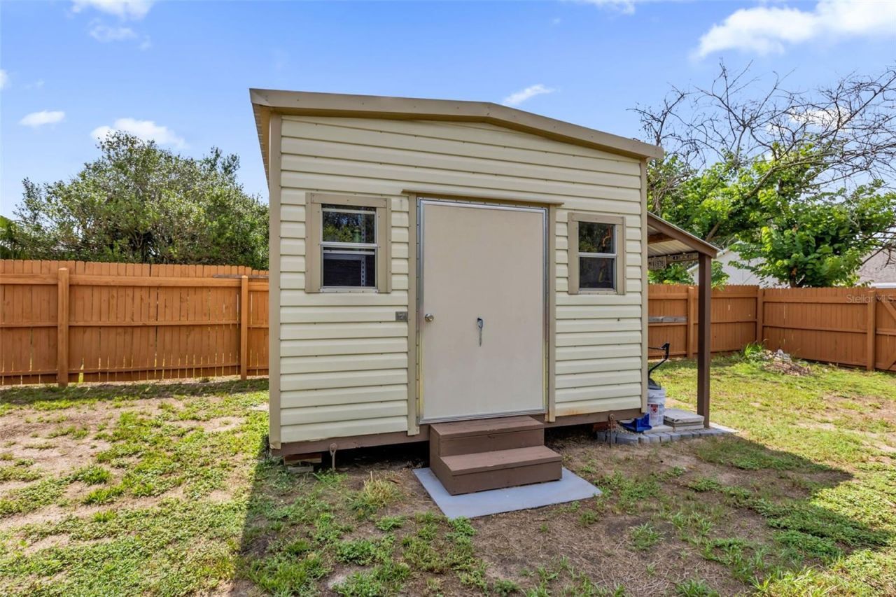 5202 Sydney Road , Fruitland Park, FL 34731 Photo