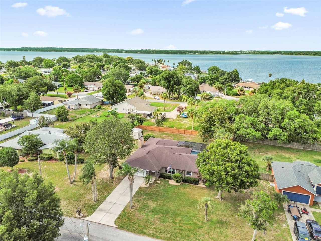 5202 Sydney Road , Fruitland Park, FL 34731 Photo