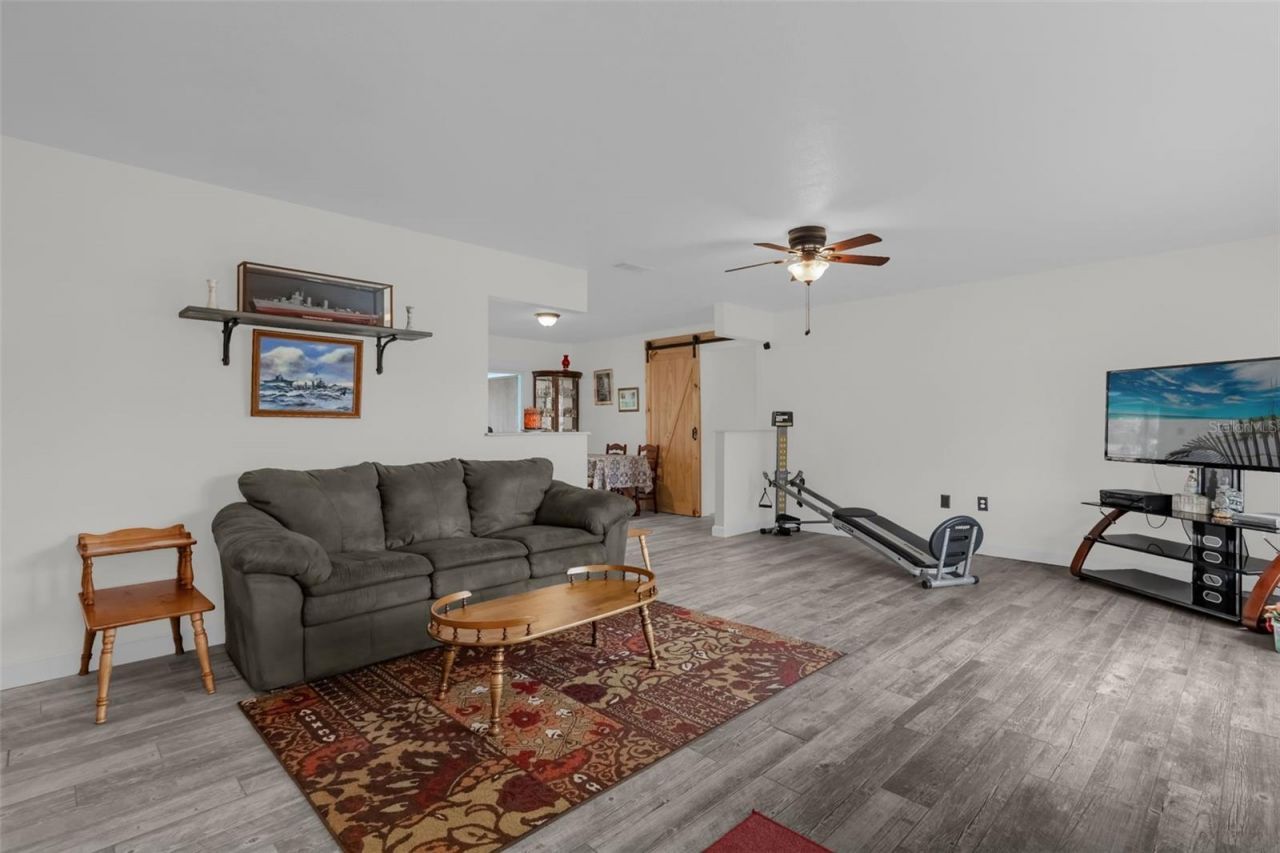 5202 Sydney Road , Fruitland Park, FL 34731 Photo