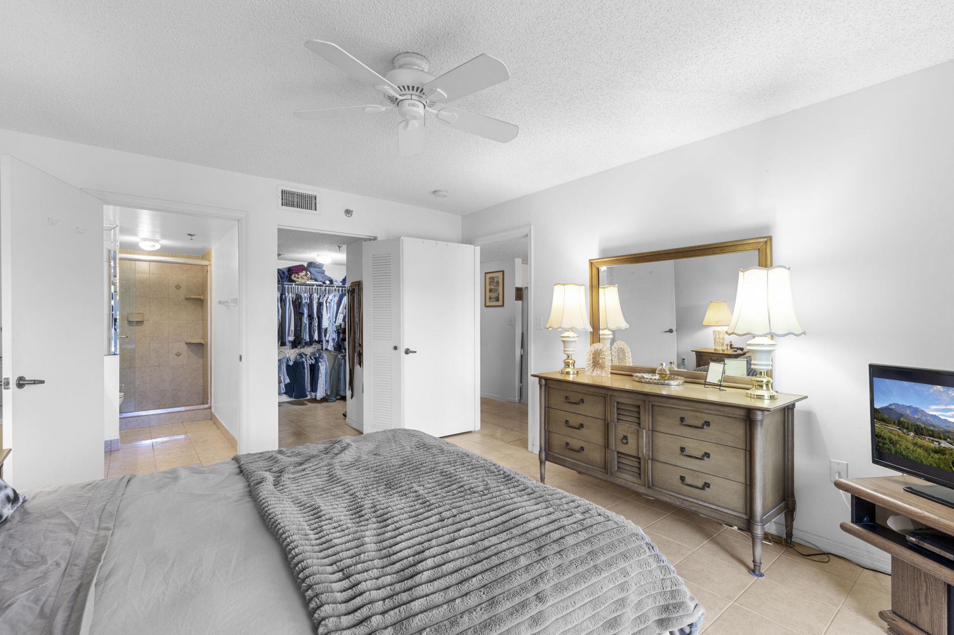 9470 Tangerine Place, Unit 209, Davie, FL 33324 Photo