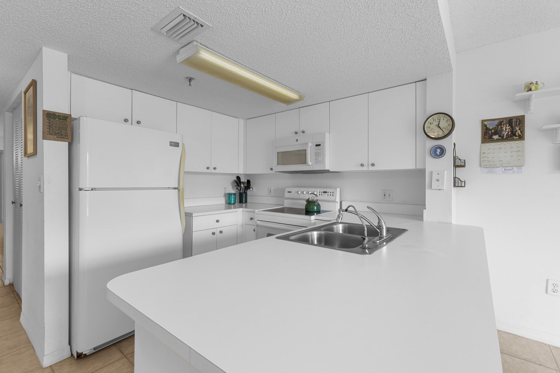 9470 Tangerine Place, Unit 209, Davie, FL 33324 Photo