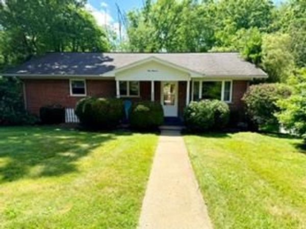 111 Rider Dr, BECKLEY, WV 25801