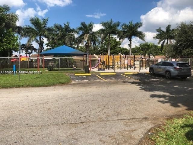 1800 Jamaica Dr , Miramar, FL 33023 Photo