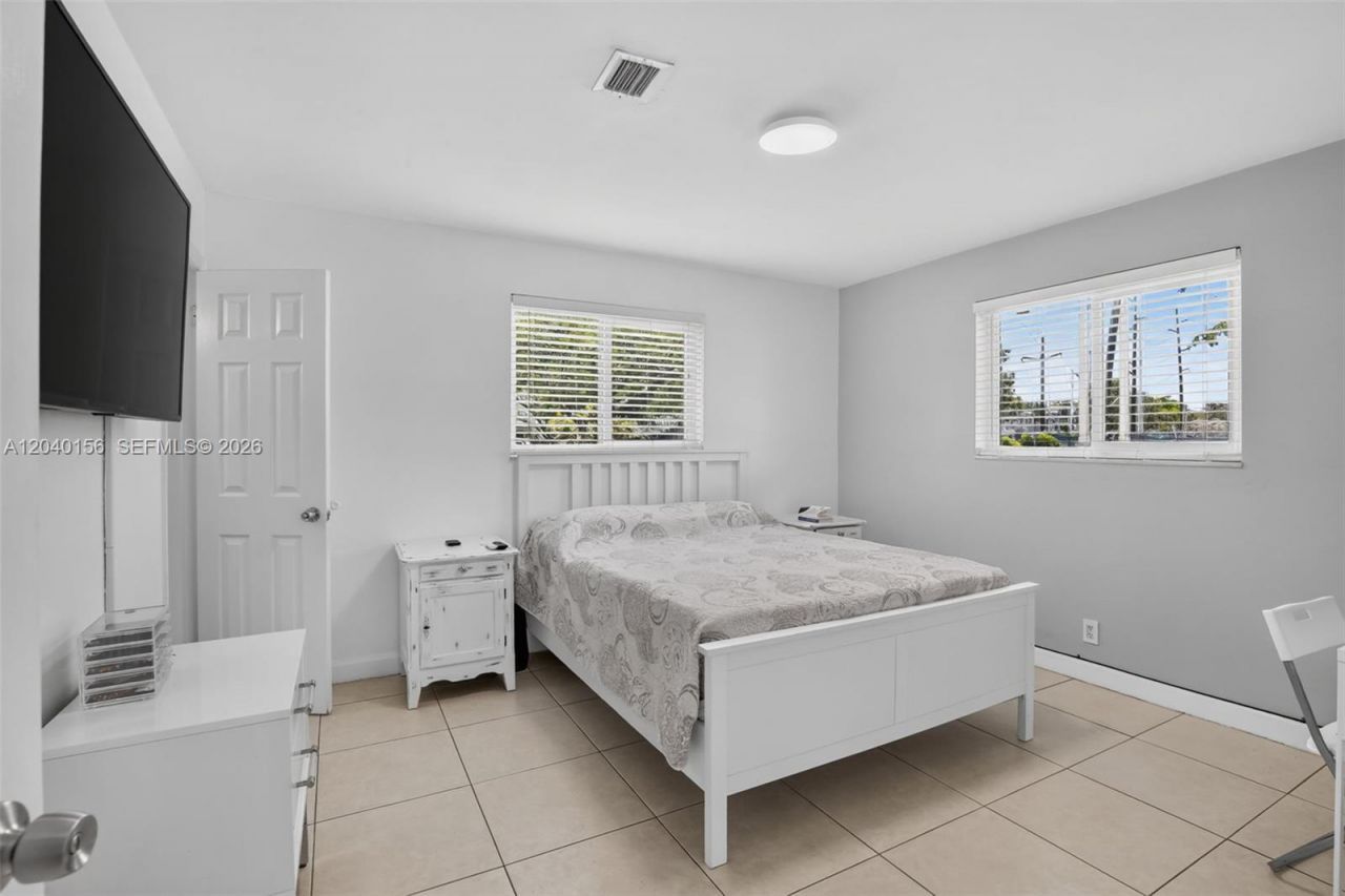 2220 N 40th Ave , Hollywood, FL 33021 Photo