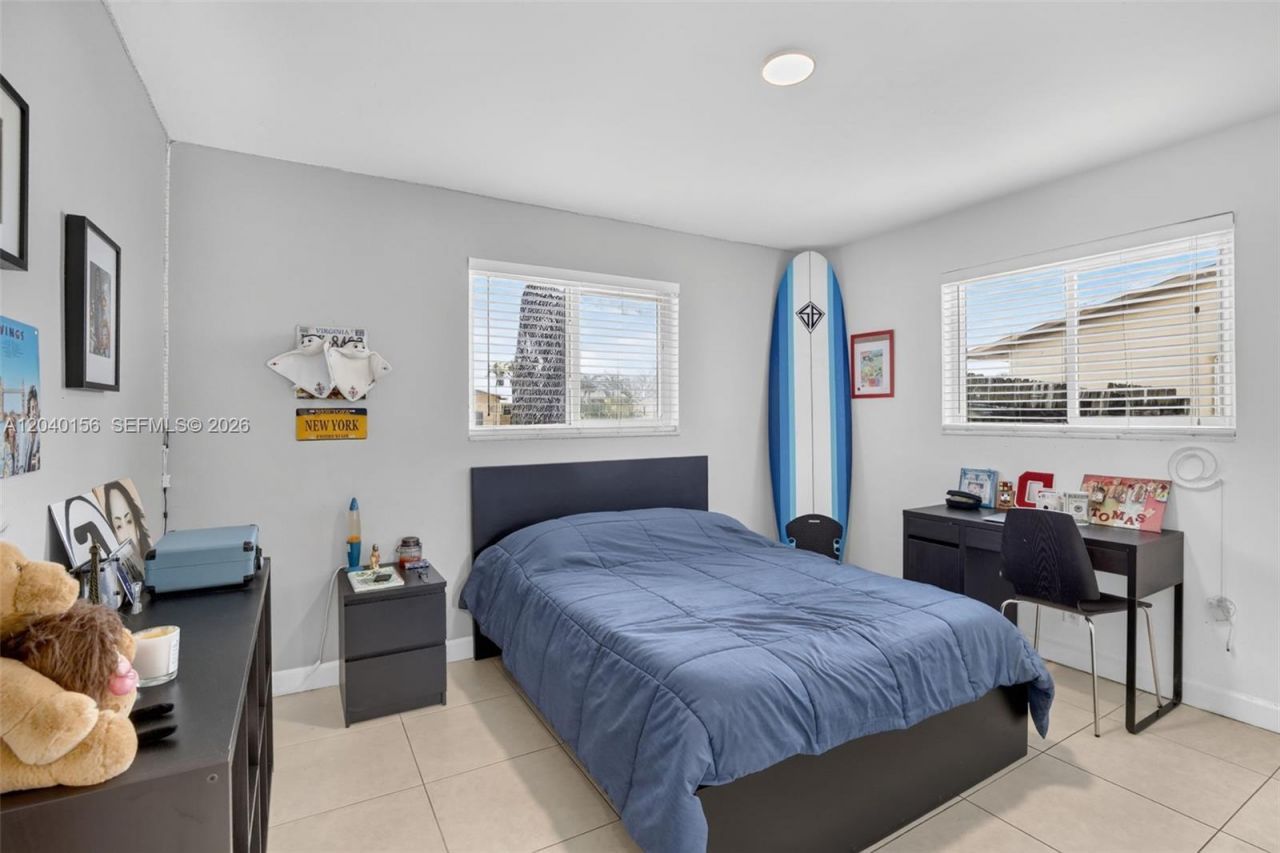 2220 N 40th Ave , Hollywood, FL 33021 Photo
