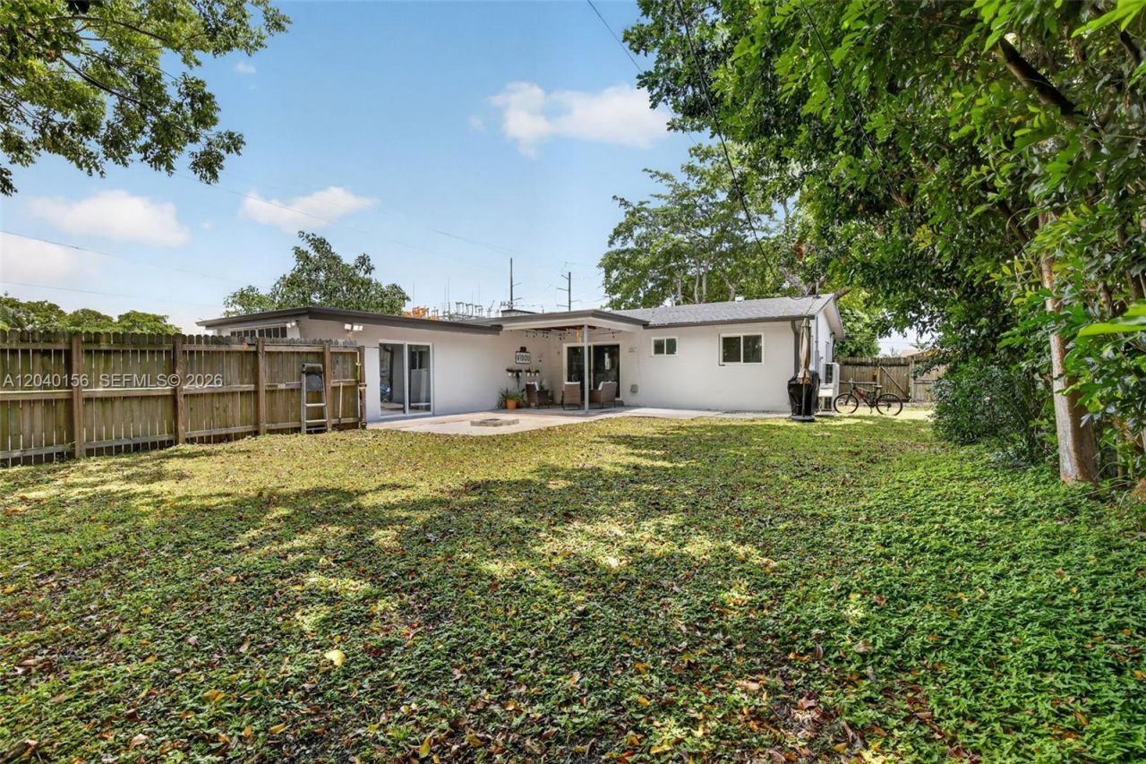 2220 N 40th Ave , Hollywood, FL 33021 Photo