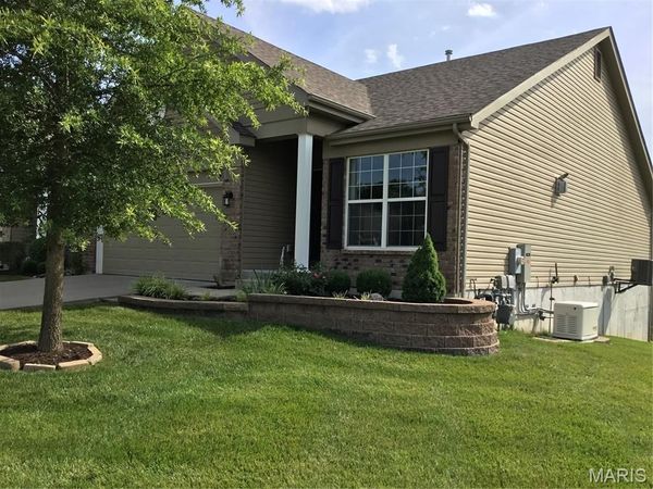 5301 Trailhead Court, Eureka, MO 63025