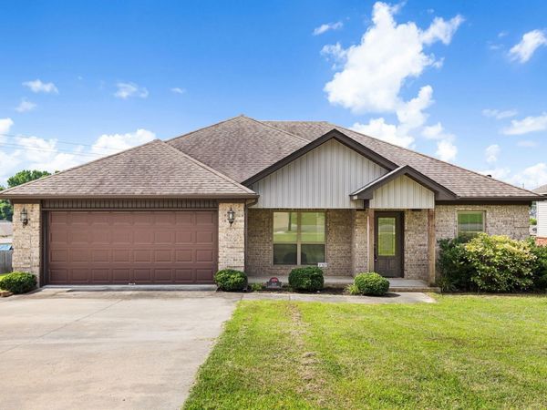 337 Austin Creek Dr, Austin, AR 72007