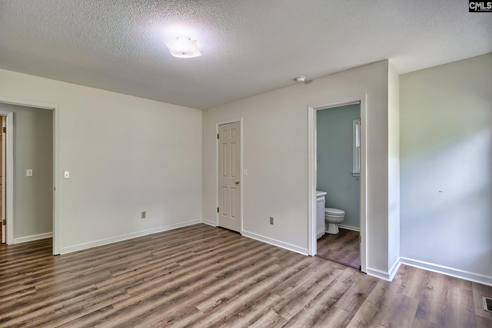1629 Forest Trace Drive Photo 19