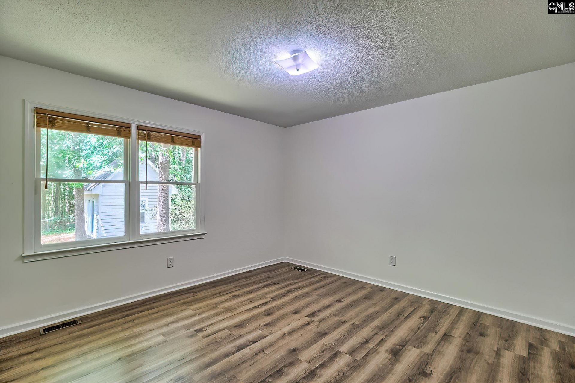 1629 Forest Trace Drive Photo 22