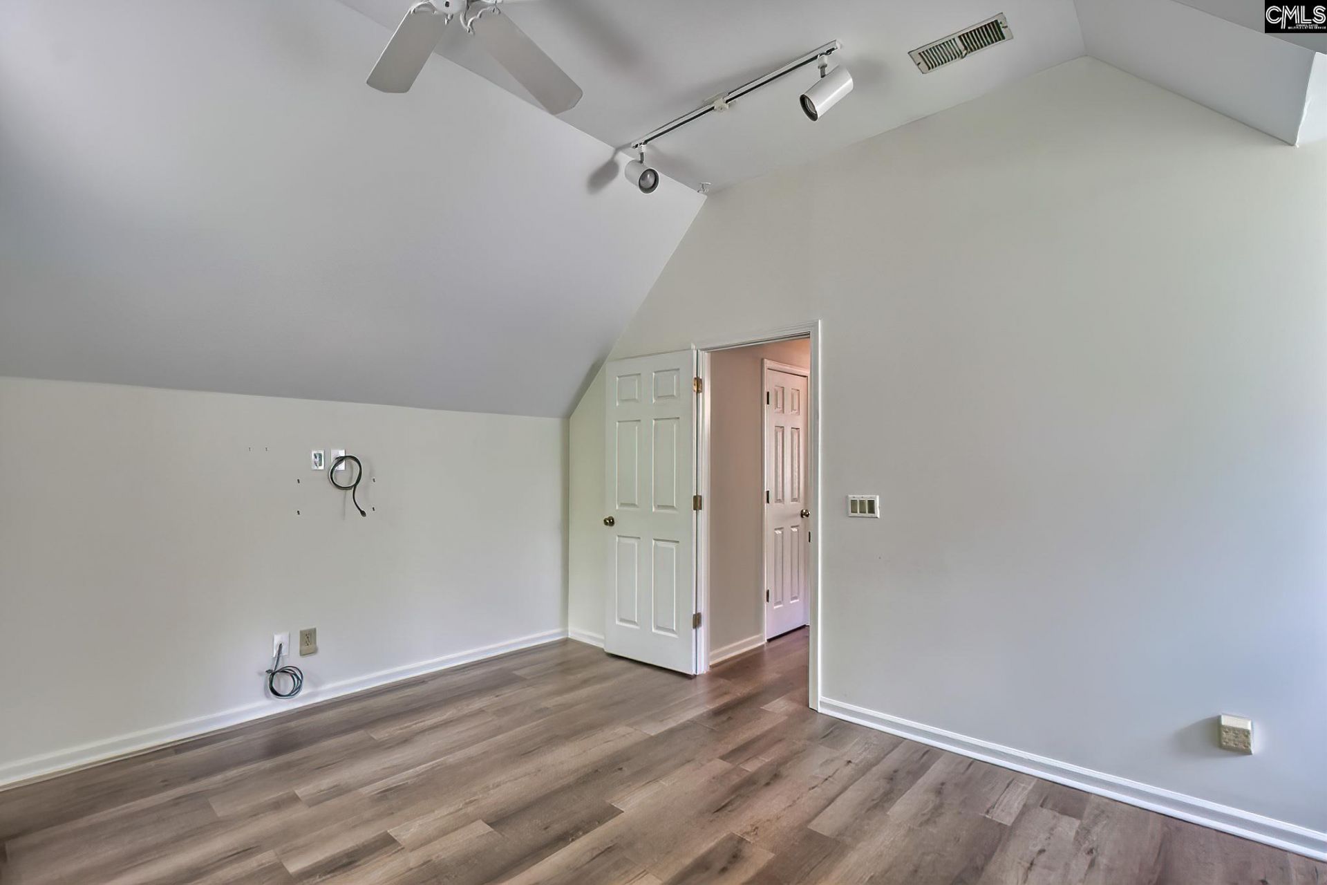 1629 Forest Trace Drive Photo 30
