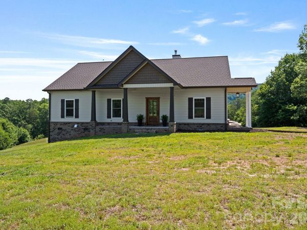 14 Daisy Lane, Taylorsville, NC 28681