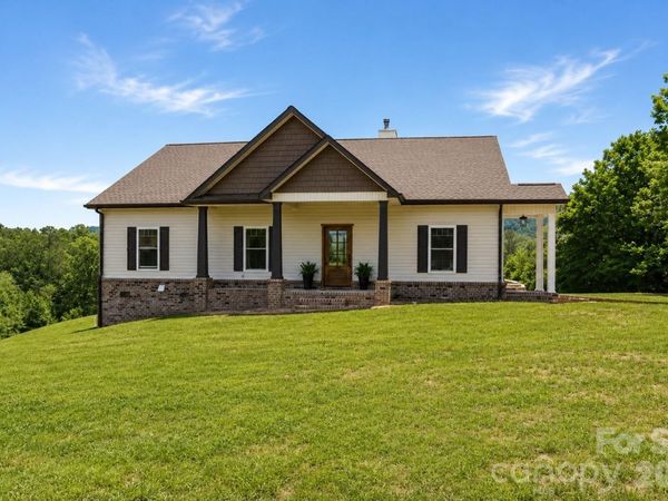 14 Daisy Lane, Taylorsville, NC 28681