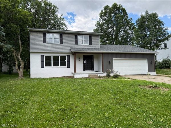 2116 Overcrest Street , Alliance, OH 44601