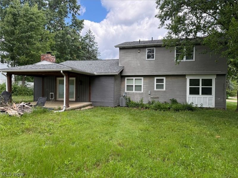 2116 Overcrest Street, Alliance, OH 44601 Photo 2