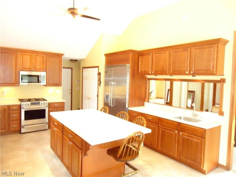 2740 S Canyon Trail, Hinckley, OH 44233 Photo 12