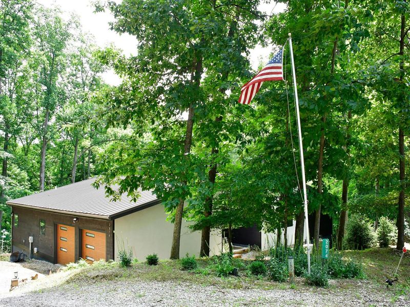 2074 Yana Lane, Hideaway Hills, OH 43107 Photo 4