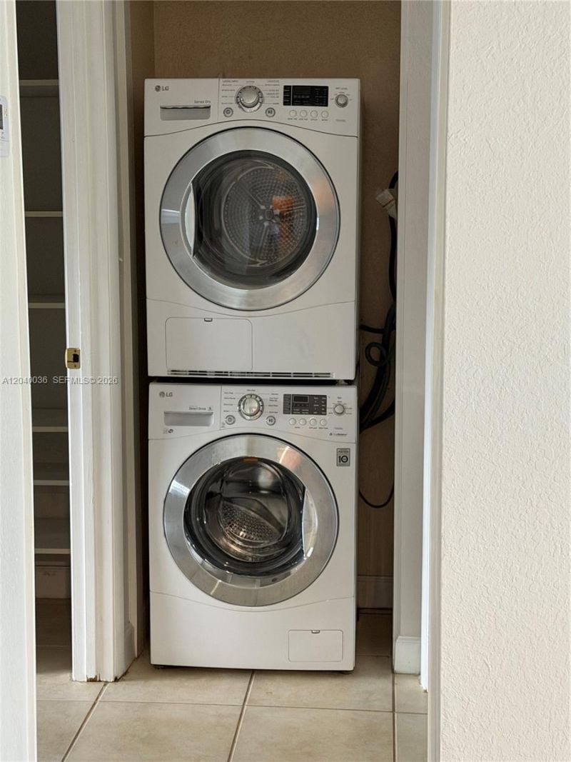 4767 NW 9th Dr, Unit 4767, Plantation, FL 33317 Photo