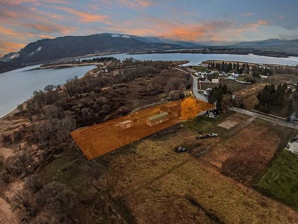 6611 E 100 S, Huntsville, UT 84317