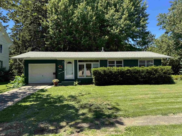 2 S Hannah Avenue, MOUNT MORRIS, IL 61054