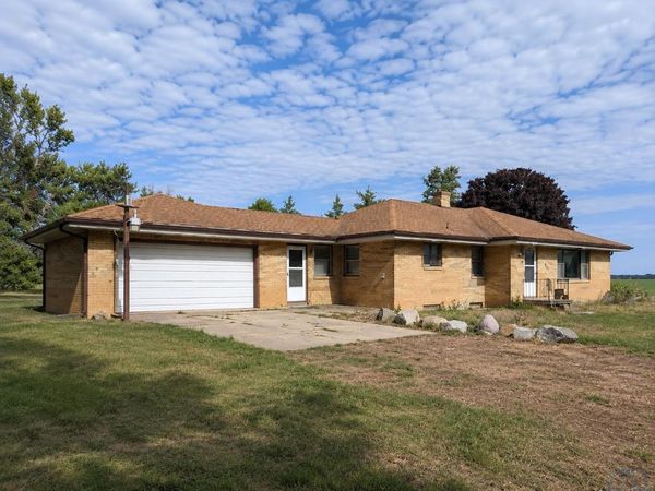 938 630TH ST, Storm Lake, IA 50588