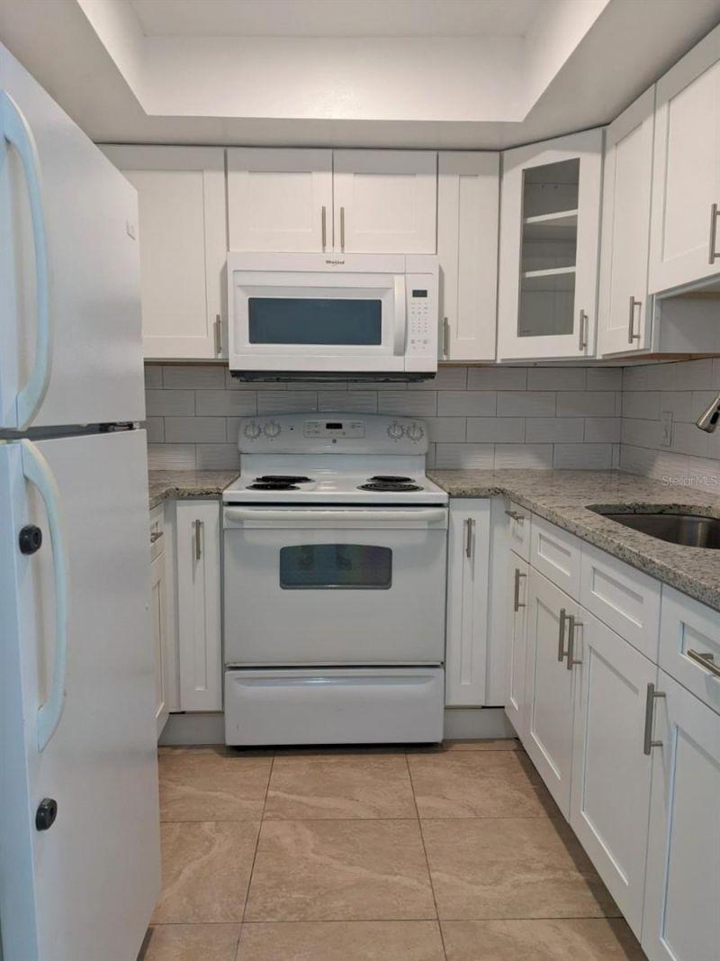 1260 70th Street N, Unit 2, Saint Petersburg, FL 33710 Photo