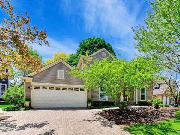 265 Southfield Drive , Vernon Hills, IL 60061