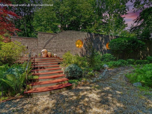 3820 Hiawatha Drive , Michigan City, IN 46360