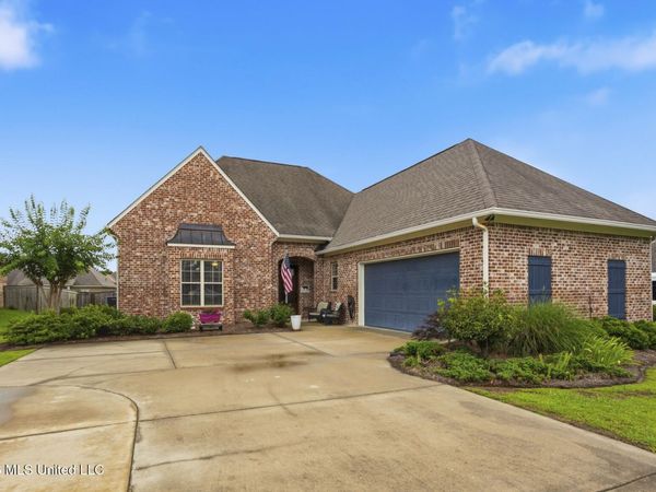 113 Sweetbriar Circle, Canton, MS 39046