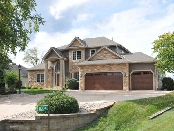 8334 Virginia CIRCLE, Waterford, WI 53185