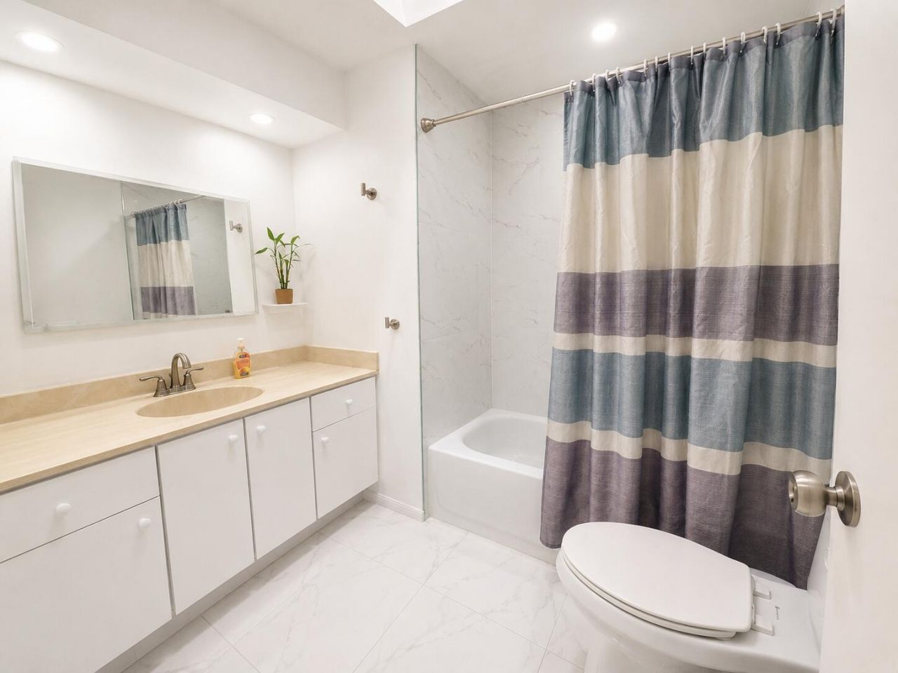 230 SW Inwood Avenue, Port Saint Lucie, FL 34984 Photo