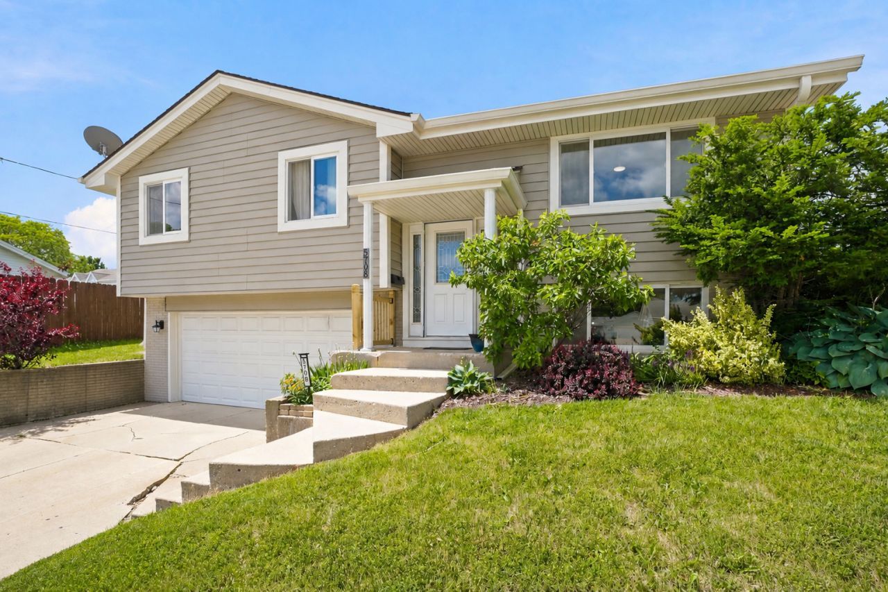 5708 54th Avenue, Kenosha, WI 53144 Main Photo
