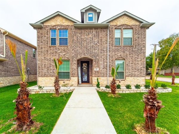 1501 Lakeview Drive , Grand Prairie, TX 75051