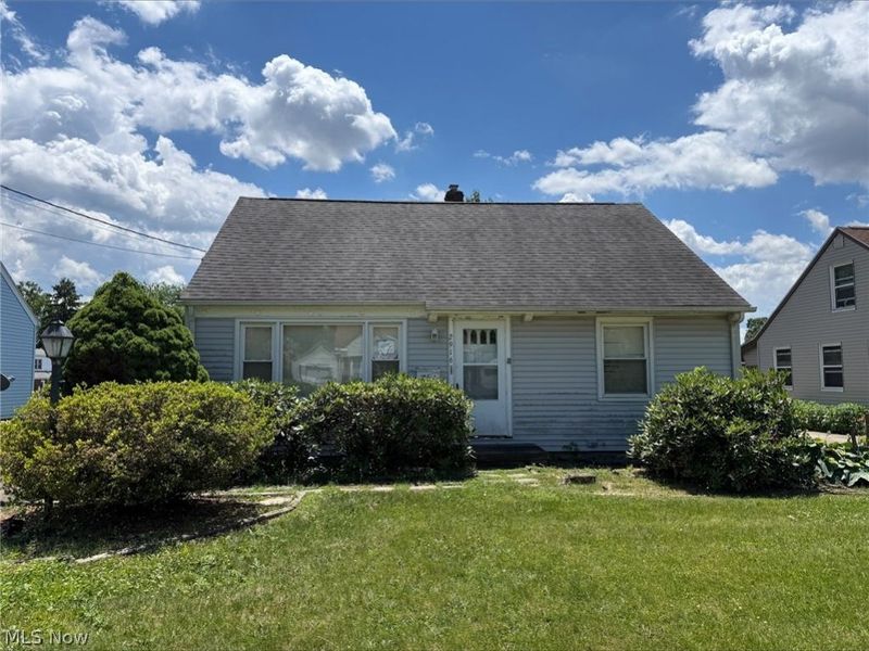 2916 Joseph Place NW, Canton, OH 44708 Photo 2