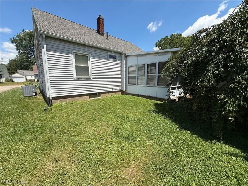 2916 Joseph Place NW, Canton, OH 44708 Photo 5
