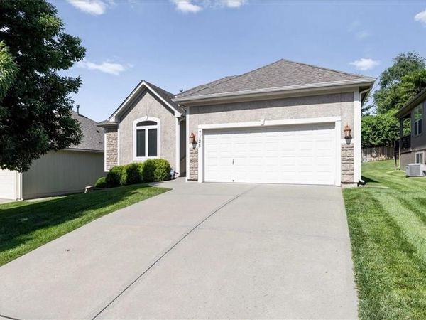 7128 Allman Drive, Shawnee, KS 66217