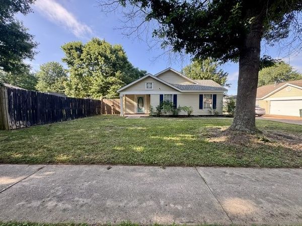 5651 Legacy Street , Fayetteville, AR 72704