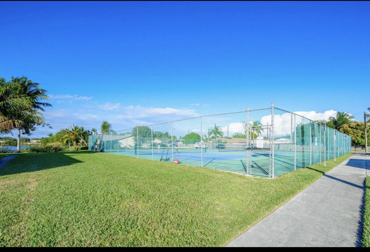 4101 N Waterview Circle, Unit 41-a, Palm Springs, FL 33461 Photo