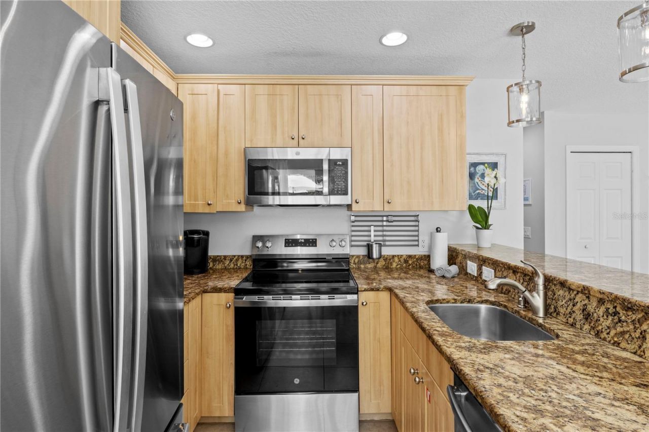 110 Palm Avenue, Anna Maria, FL 34216 Photo