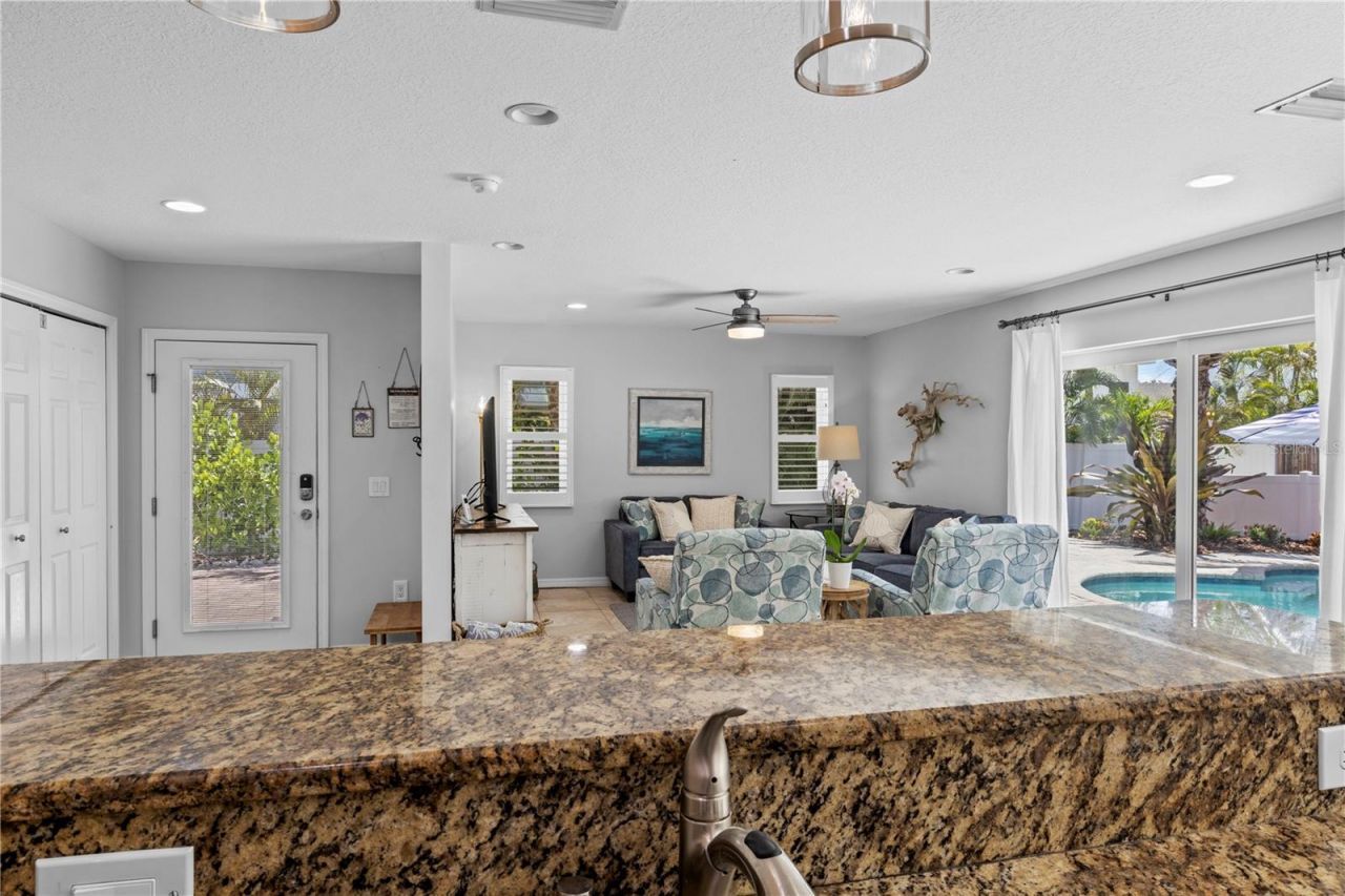 110 Palm Avenue, Anna Maria, FL 34216 Photo