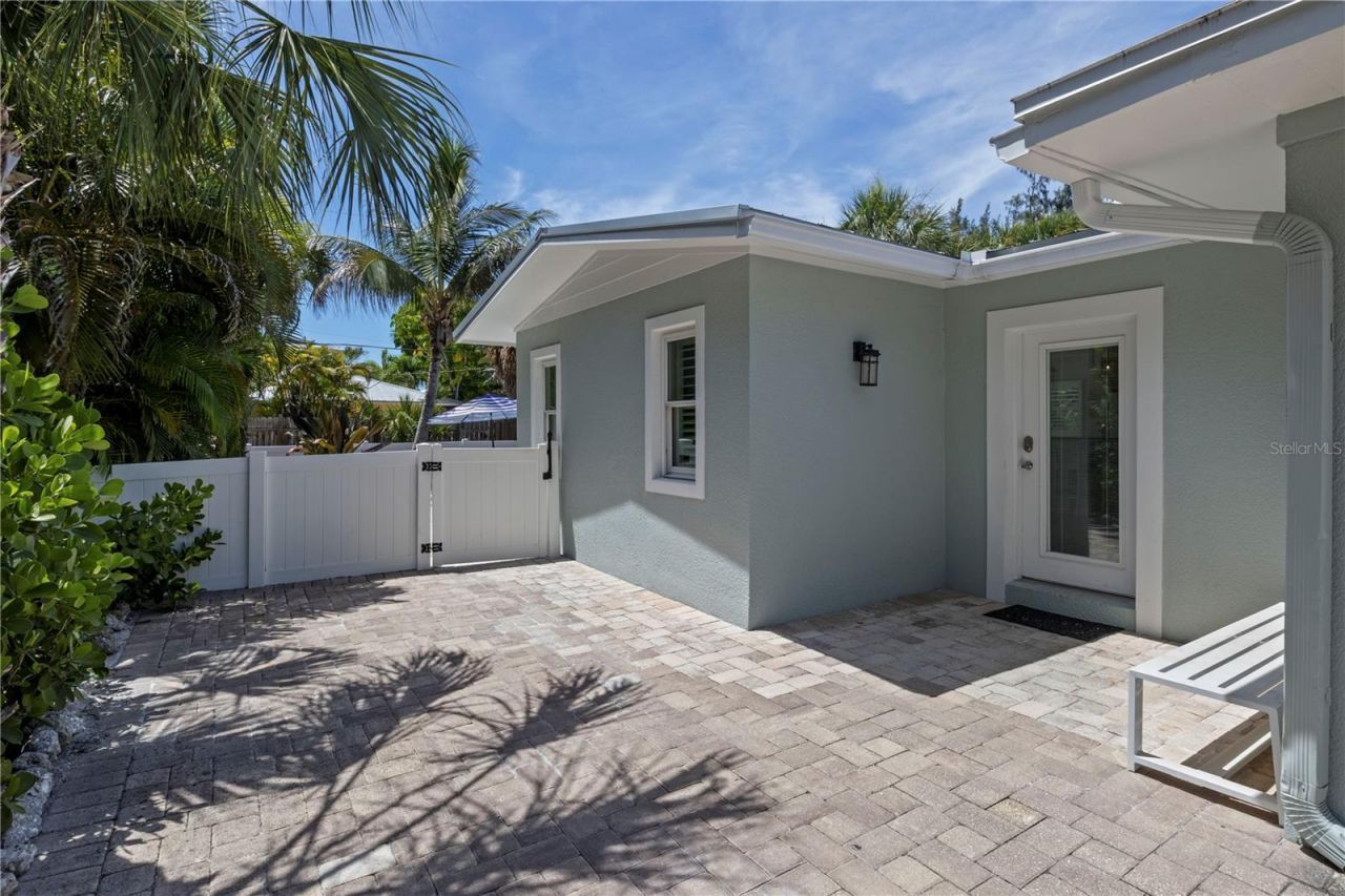 110 Palm Avenue, Anna Maria, FL 34216 Photo